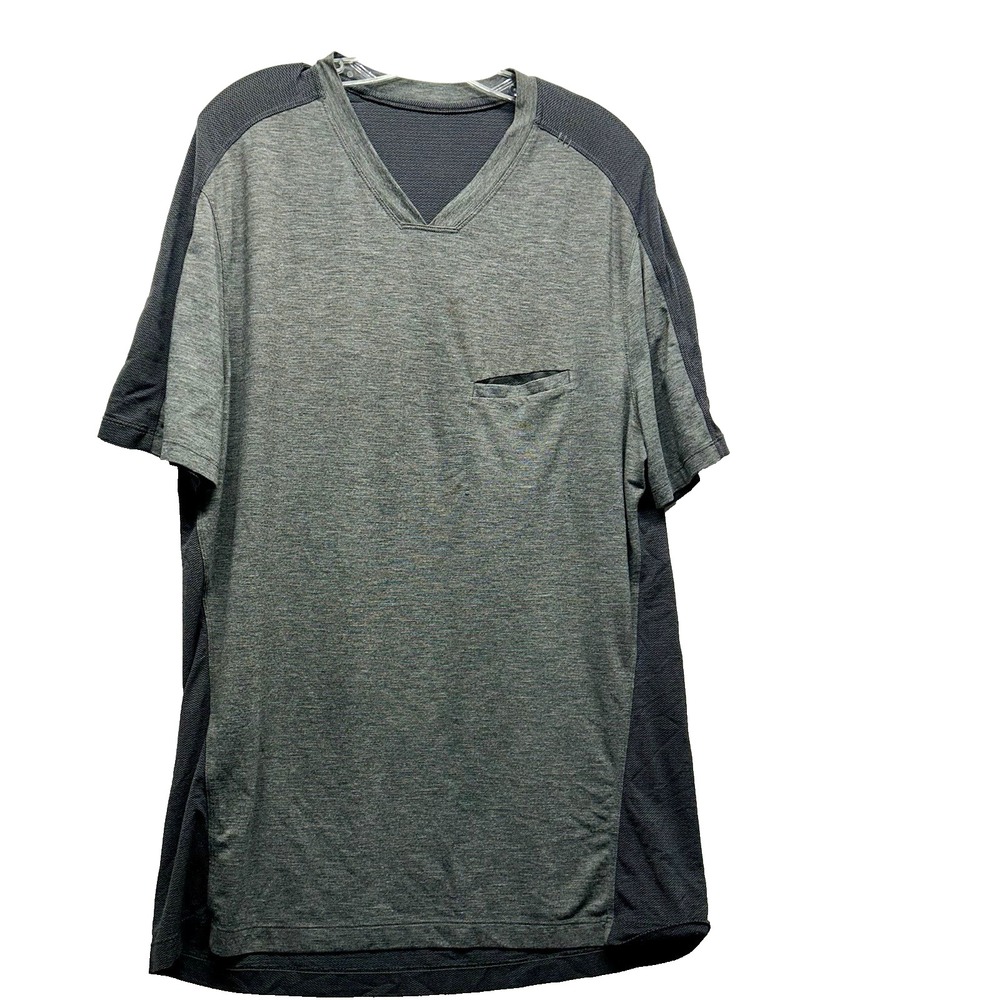Lululemon Men's V-Neck Grey Pocket Medium T-Shirt (E2)